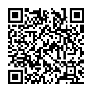 他们建议我们把在中国的上映时间调整到八月份去二维码生成