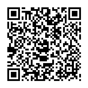可是那个家伙居然在这次学校国庆的校庆上要和她们歌友会抢夺表演节目的名额二维码生成