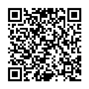 然后从空间戒指里拿出一张毛巾仔细的擦干长剑上的鲜血二维码生成